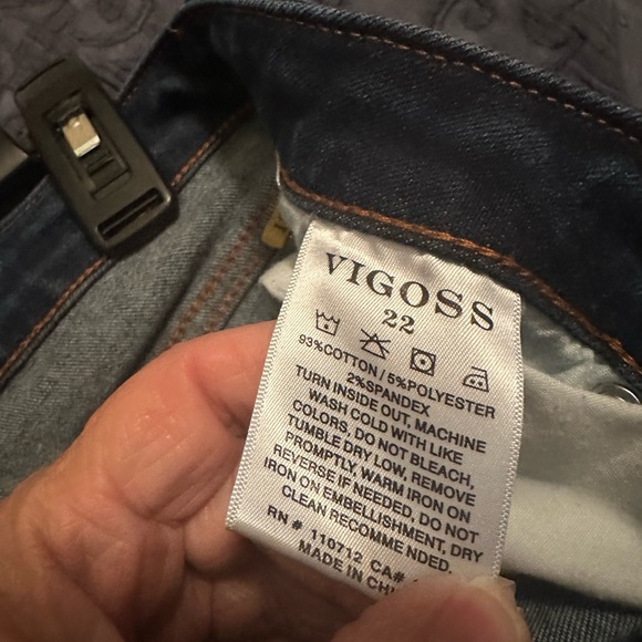 Vigoss Classic Blue Women's Jeans. Straight Leg size 22. - Picture 6 of 6